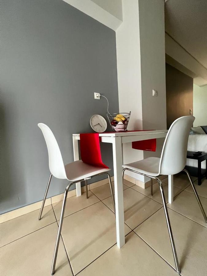Chrystall'S Athens Home מראה חיצוני תמונה